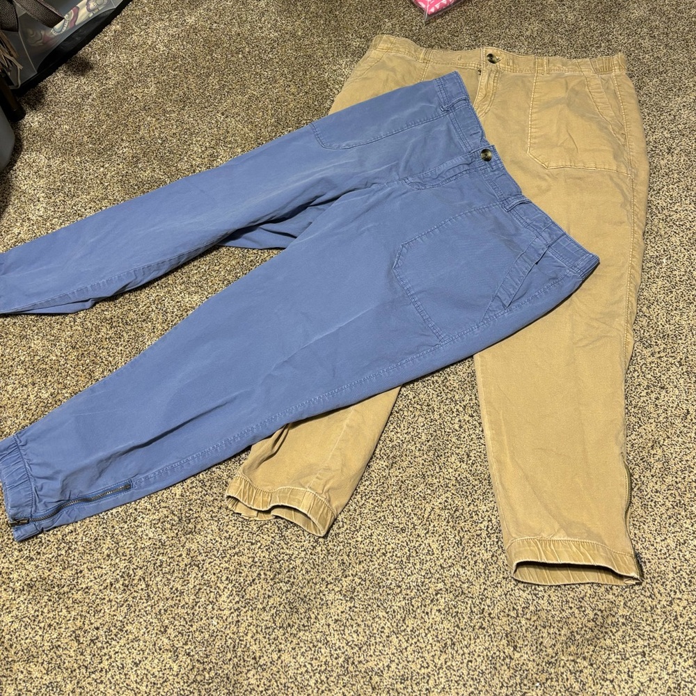 Sonoma women’s PXL 2 for 1 $ 4 pocket 34” waist to zip close cuff hem 8”W leg